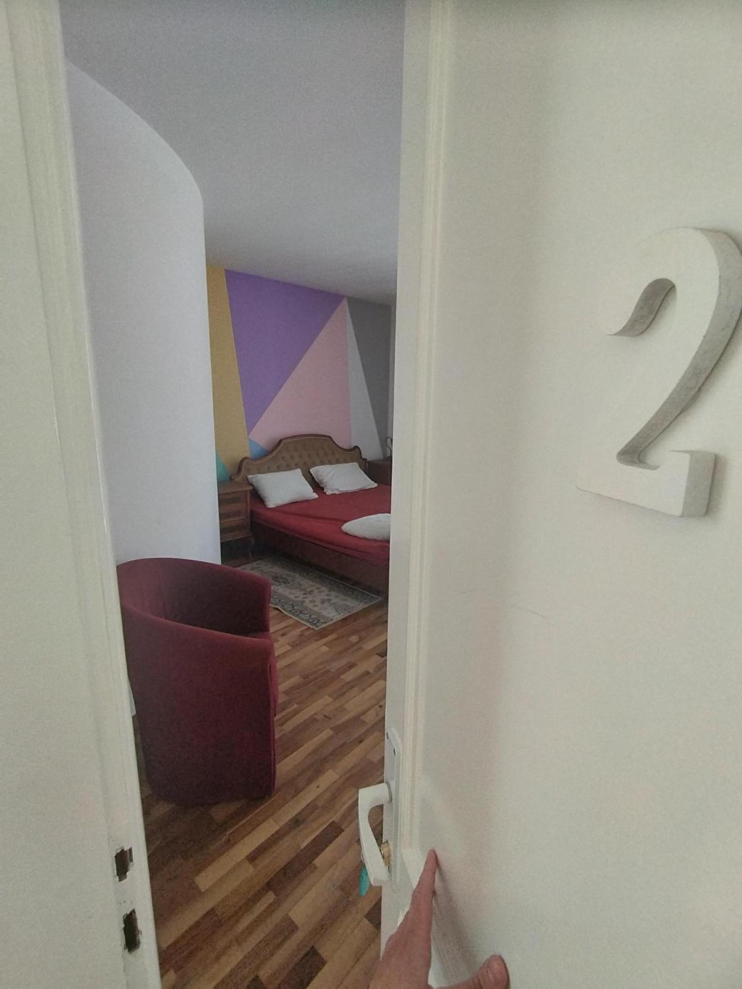 Villa Ema Rooms Ni 外观 照片